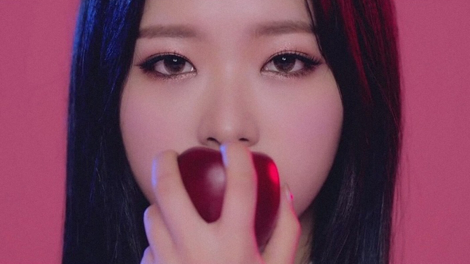 Function Loops Sample Spotted In K-Pop Hit Song "Egoist" By Olivia Hye (Loona)